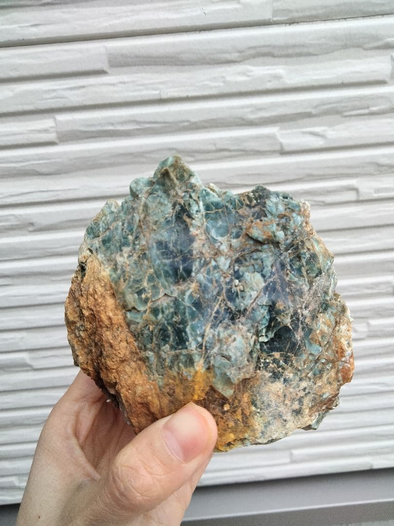 埼玉県宮内砕石場　ニッケルオパール　ニッケルシリカ　599g 　きつね石