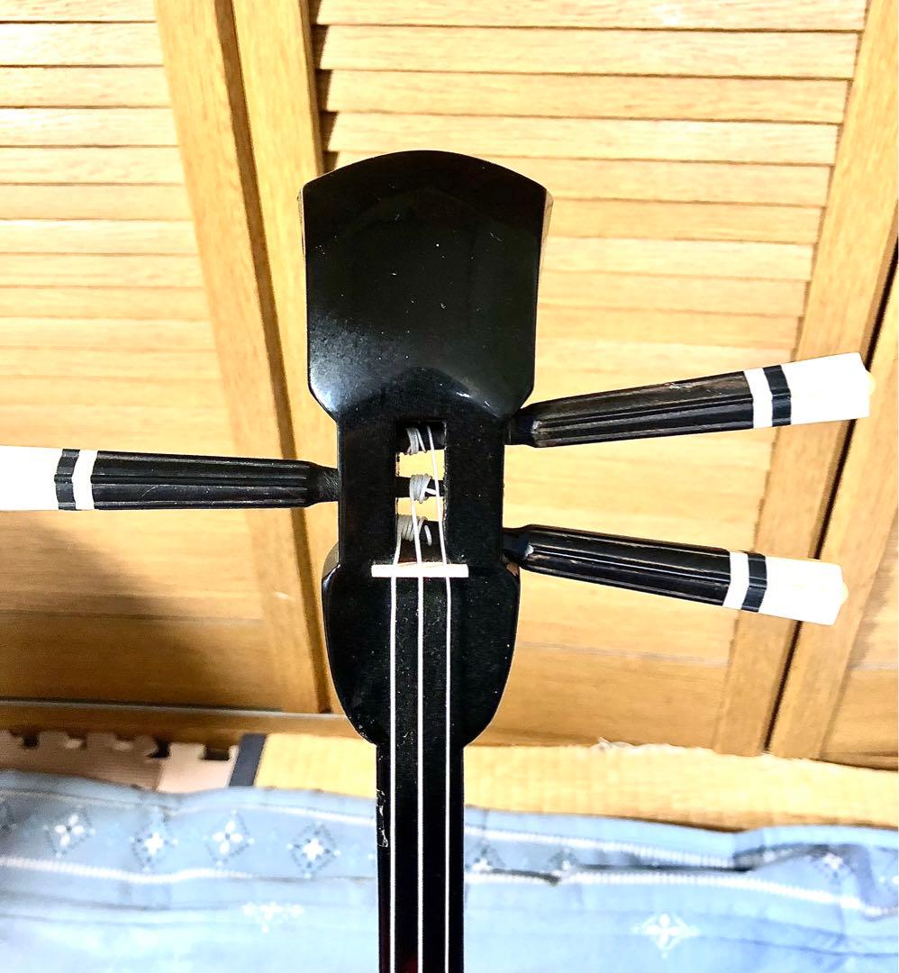 【美品】初心者向け三線本体、ハードケース付き（ハードケース金具一部にサビあり）