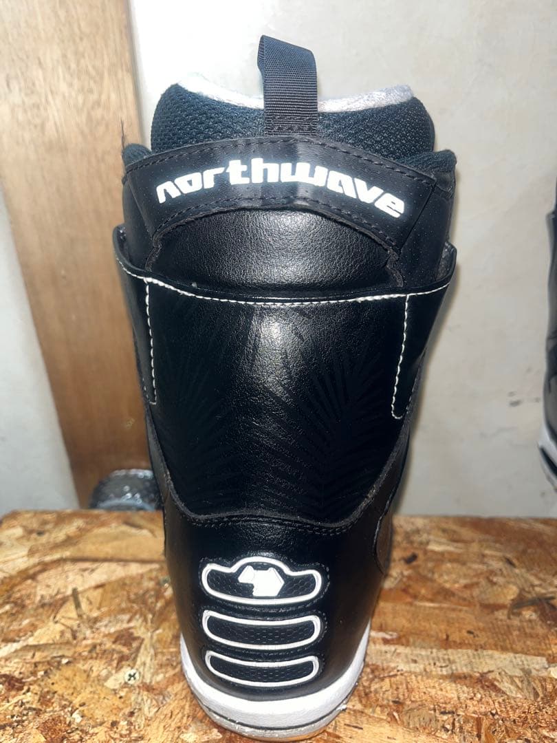 グラトリ、カービングライダー！NORTH WAVE opal 22.5cm