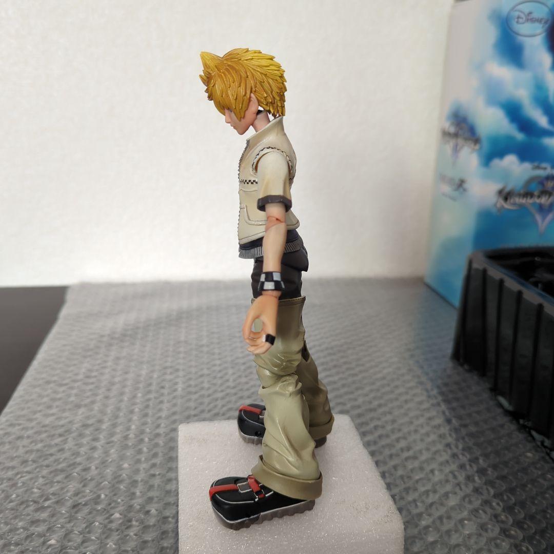 【希少】プレイアーツ改　ロクサス　キングダムハーツ　アクションフィギュア