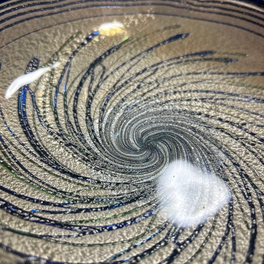 ガラス作家　作家物　銀箔　金箔　脚付ガラス　工芸品　美術品　上野良樹　岩田久利