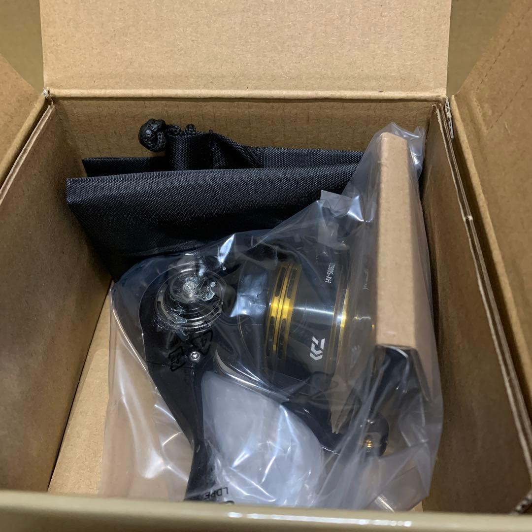 新品　ダイワ(DAIWA) スピニングリール 23レガリス LT2500S-XH