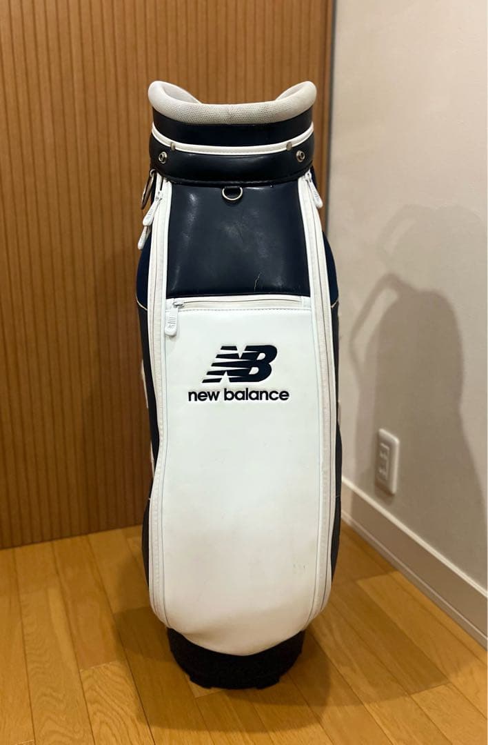 ニューバランス　Nモチーフ　キャディバッグ　9型　出品は25日終了
