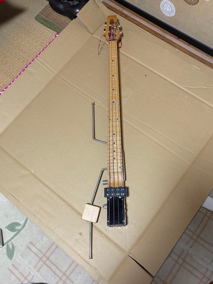 エレキベース 21フレット ケース付き