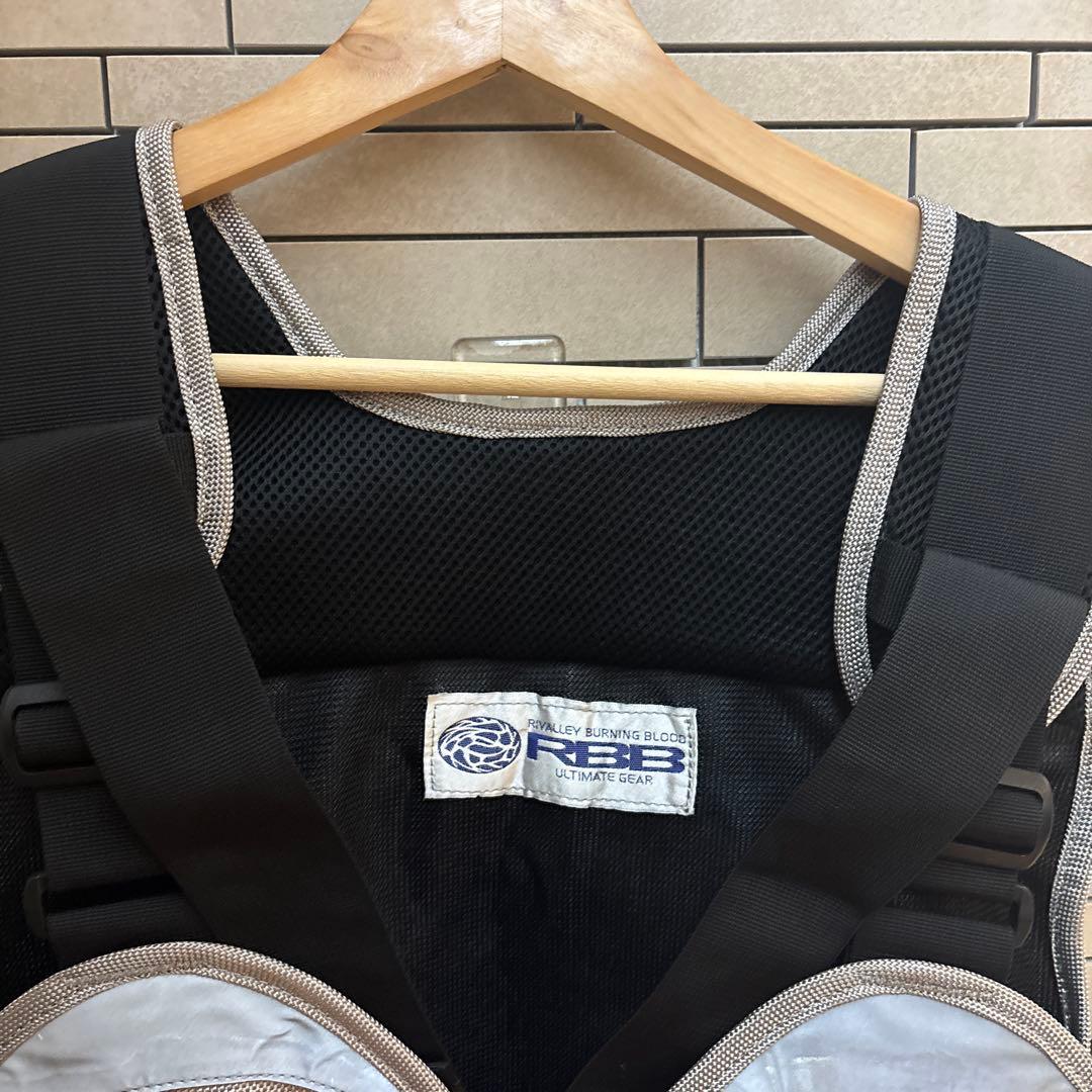 リバレイ　フィッシングベスト　ゲームベスト