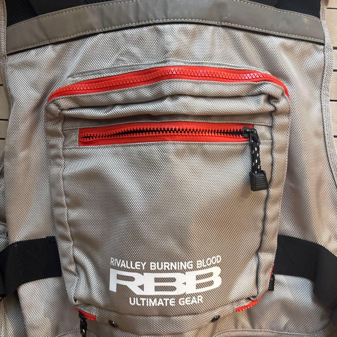 リバレイ　フィッシングベスト　ゲームベスト