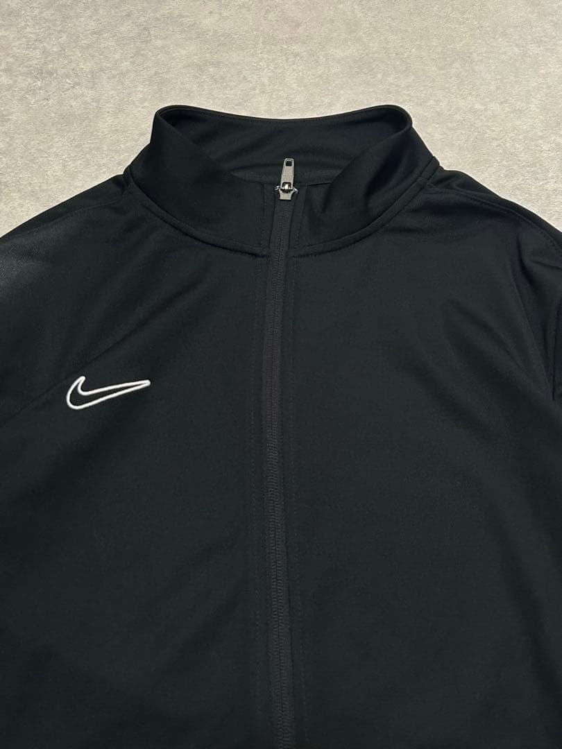 未使用 ナイキ　セットアップ　トラックスーツ　ジャージ　上下　ブラック XL