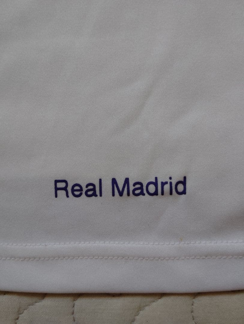 レアルマドリード　ファン・ニステルローイadidas