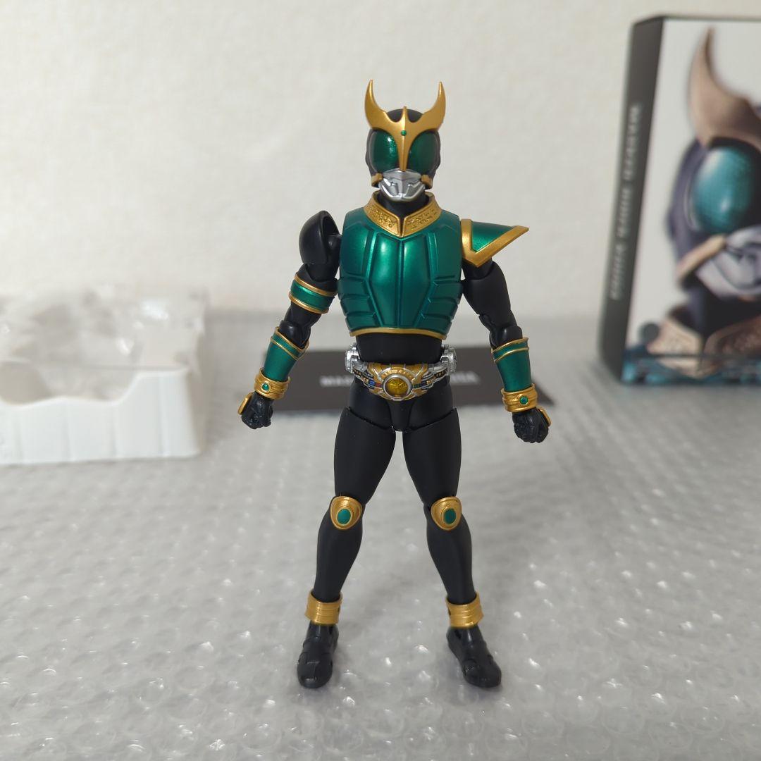 【美品】S.H.フィギュアーツ真骨彫製法 仮面ライダークウガ ライジングペガサス