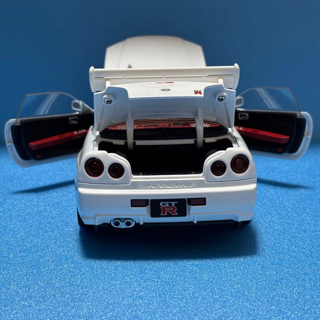 ダイキャスト　大迫力　日産　スカイライン　GT-R R34 1/18 模型