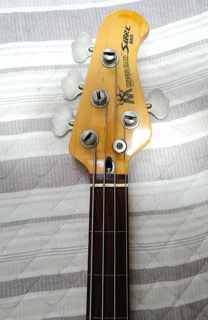 限定！【プレアーニー】MusicMan Sabre Fretless