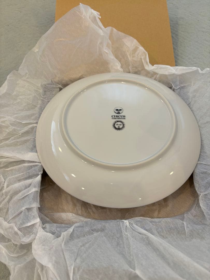 ヒグチユウコ サーカス展限定　画集&プレート　ひとつめちゃんフィギュア