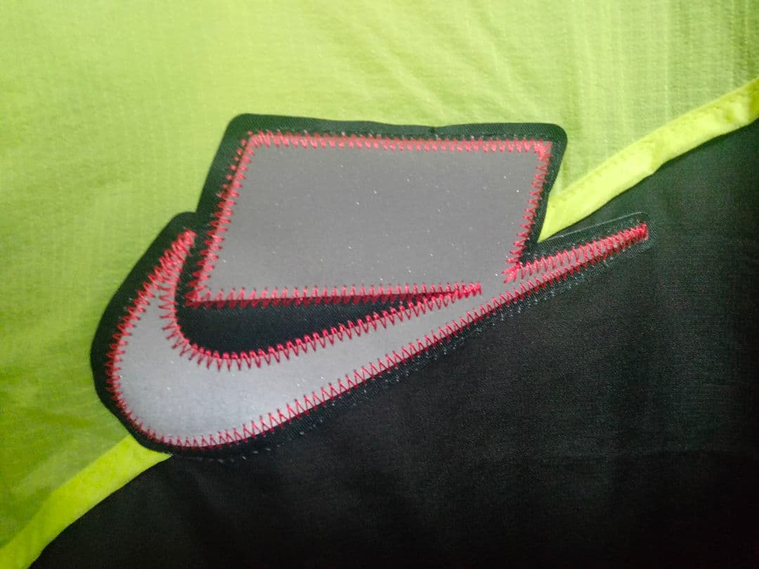 ナイキ ウインドランナー フルジップフーディー マルチカラー パッチワーク M