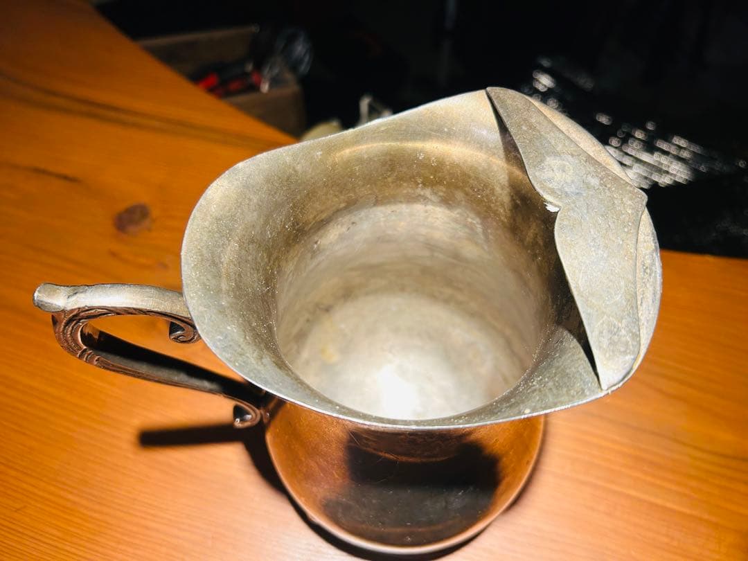 USAアンティーク】 猫脚　金属製ポット　シルバー色