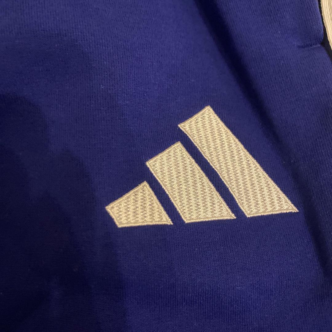 アディダス　2026年サッカー日本代表　スウェットパンツ