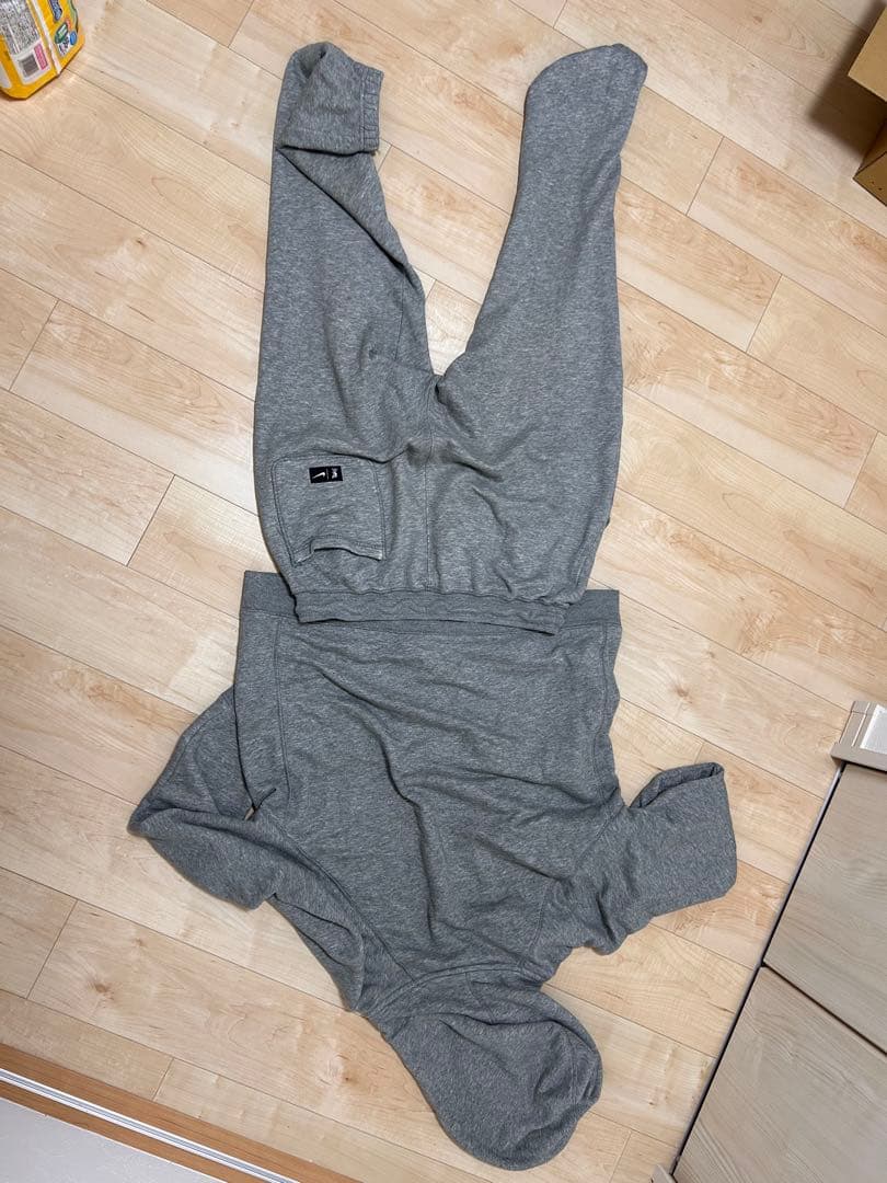 リバプール　Nike YNWA パーカーセットアップ