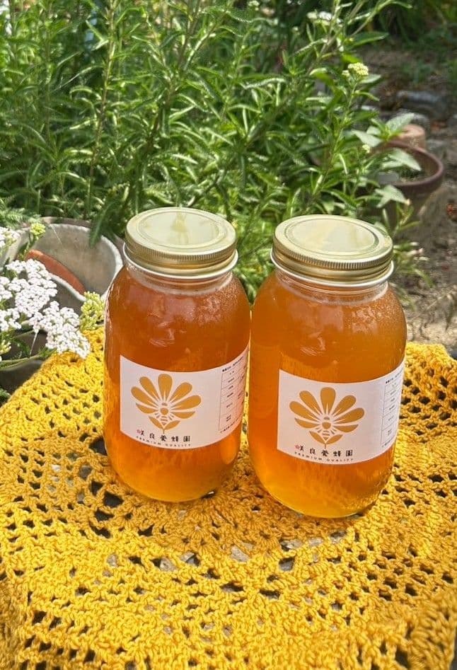 国産百花生蜂蜜 １２００グラム食べ比べ２本セット