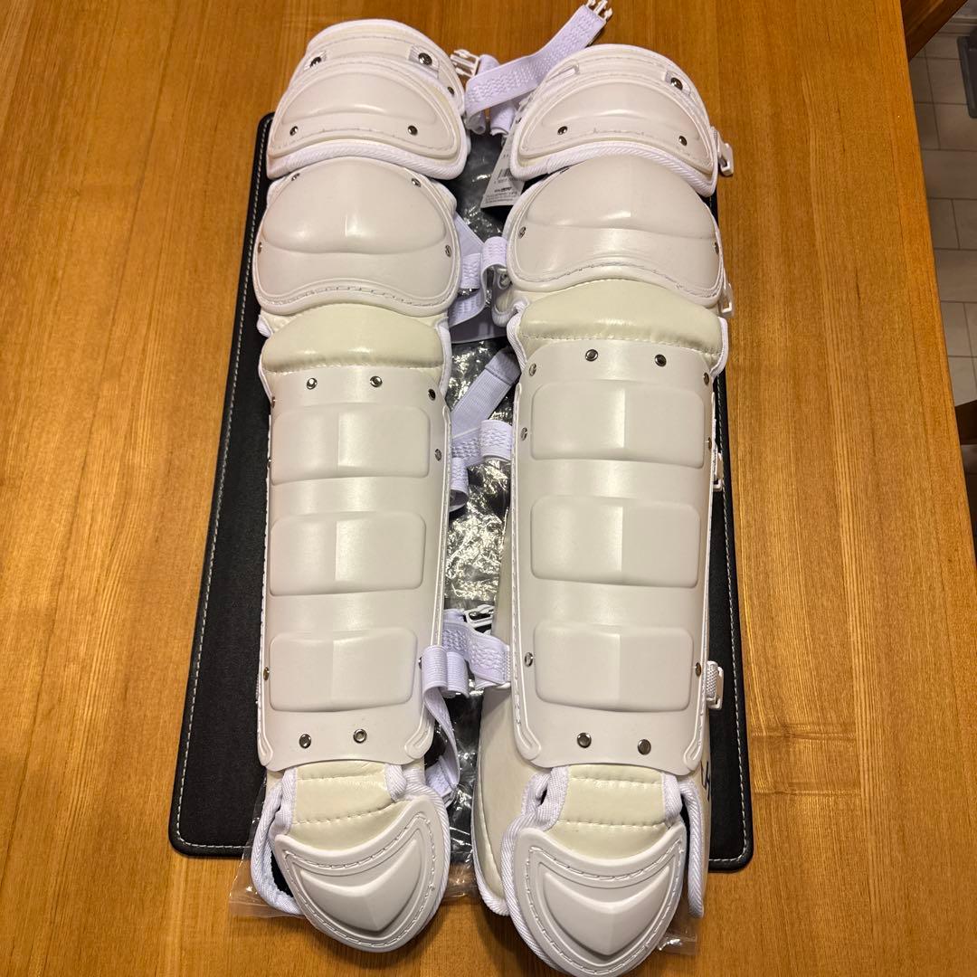 熱中対策 野球 ハタケヤマ 一般 硬式 キャッチャー 捕手用 レガース ホワイト