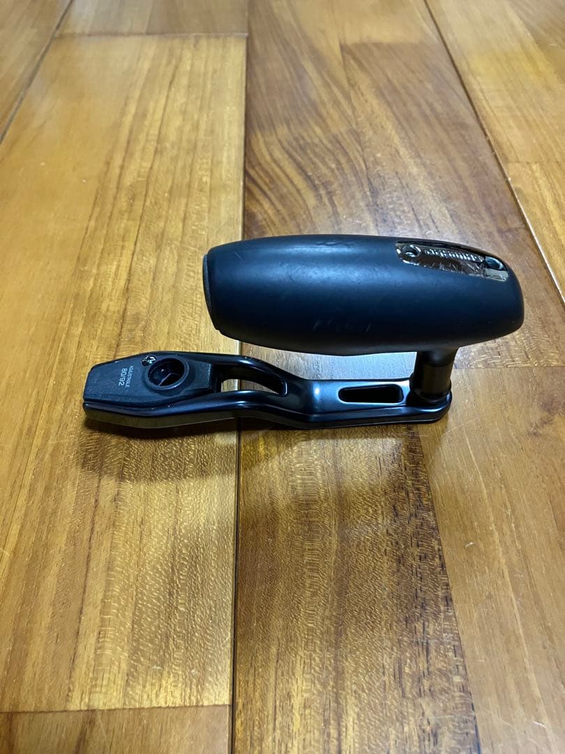 シマノ19 オシアジガー F カスタム3000HG 純正ハンドル＋ノブ80/92