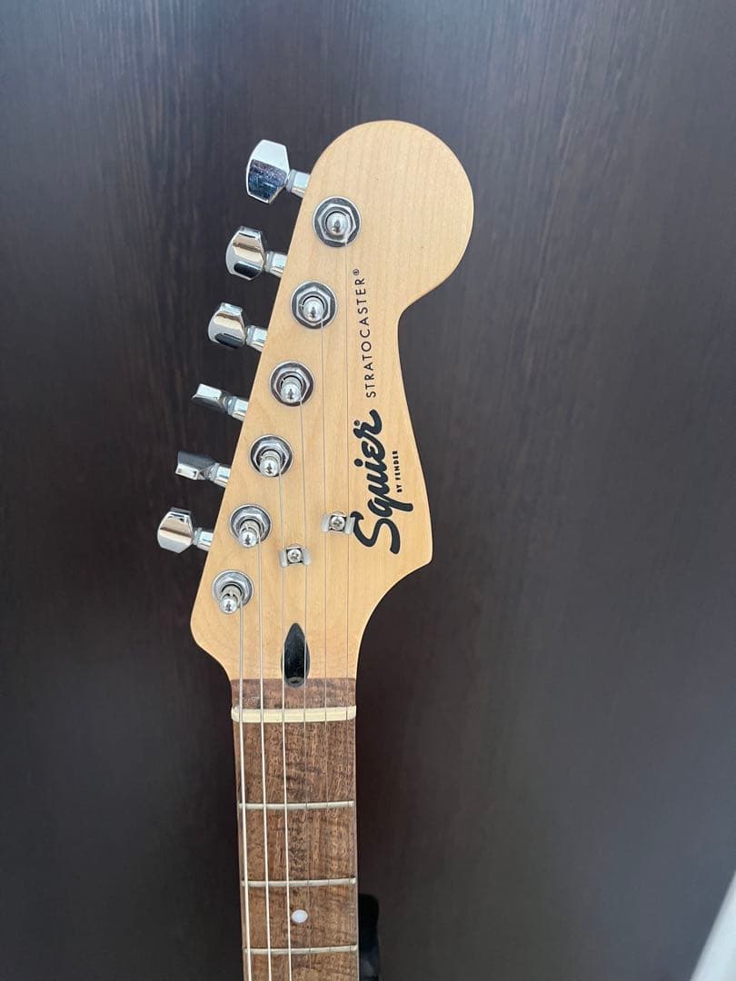 Squier by Fender エレキギター Shell Pink