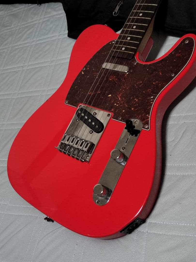 Squier スクワイア テレキャスター 赤 fenderケース付 初心者最適