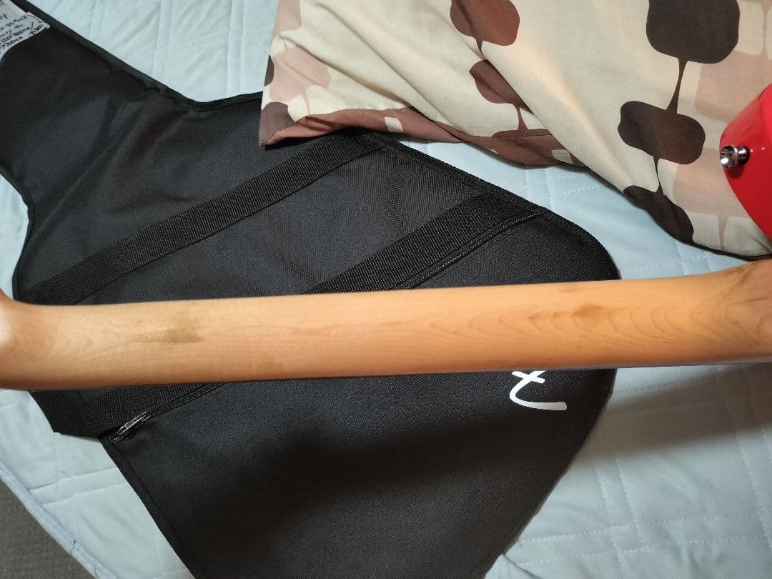 Squier スクワイア テレキャスター 赤 fenderケース付 初心者最適