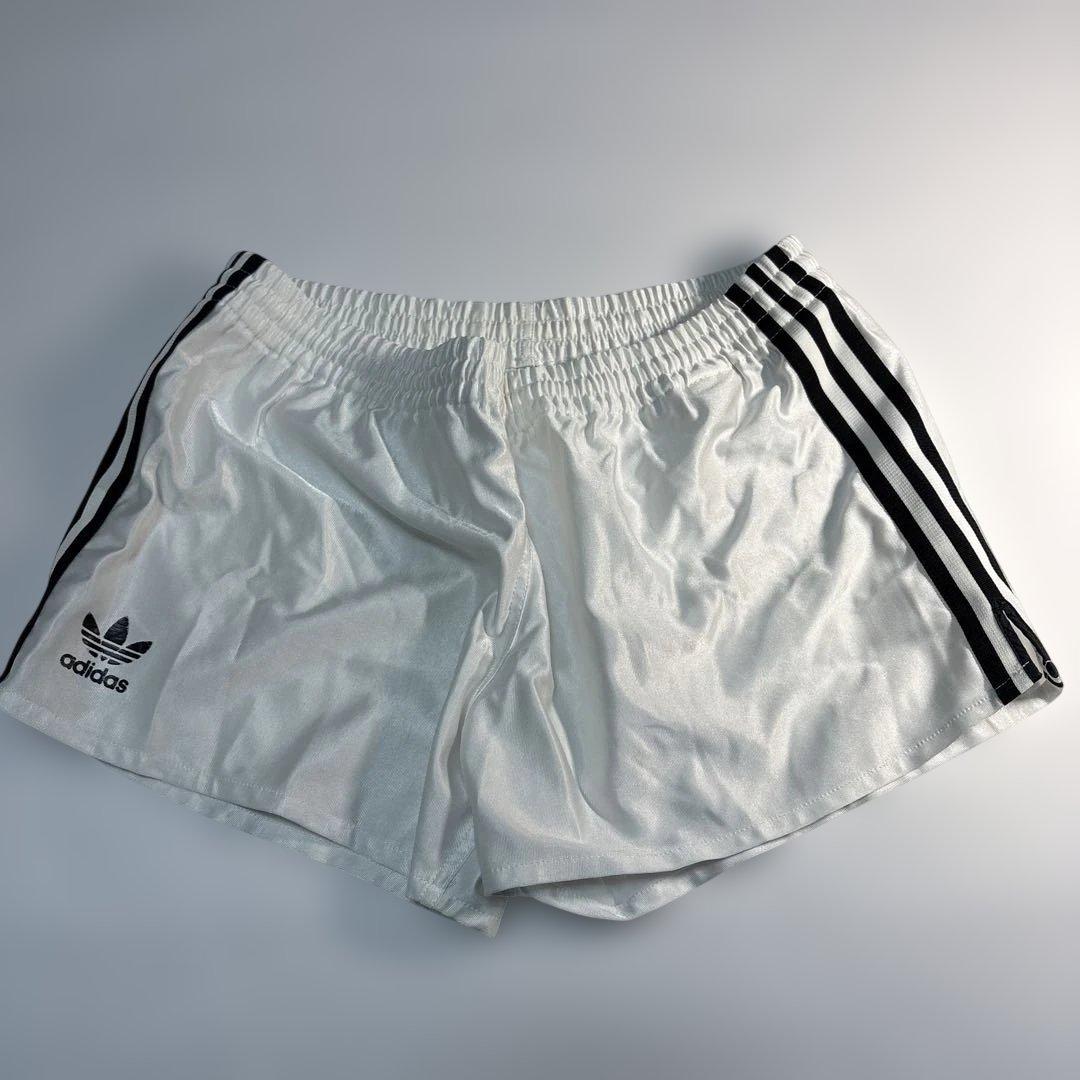 【極美品/希少】デサント製 adidas 光沢ショートパンツ TAD-50B L