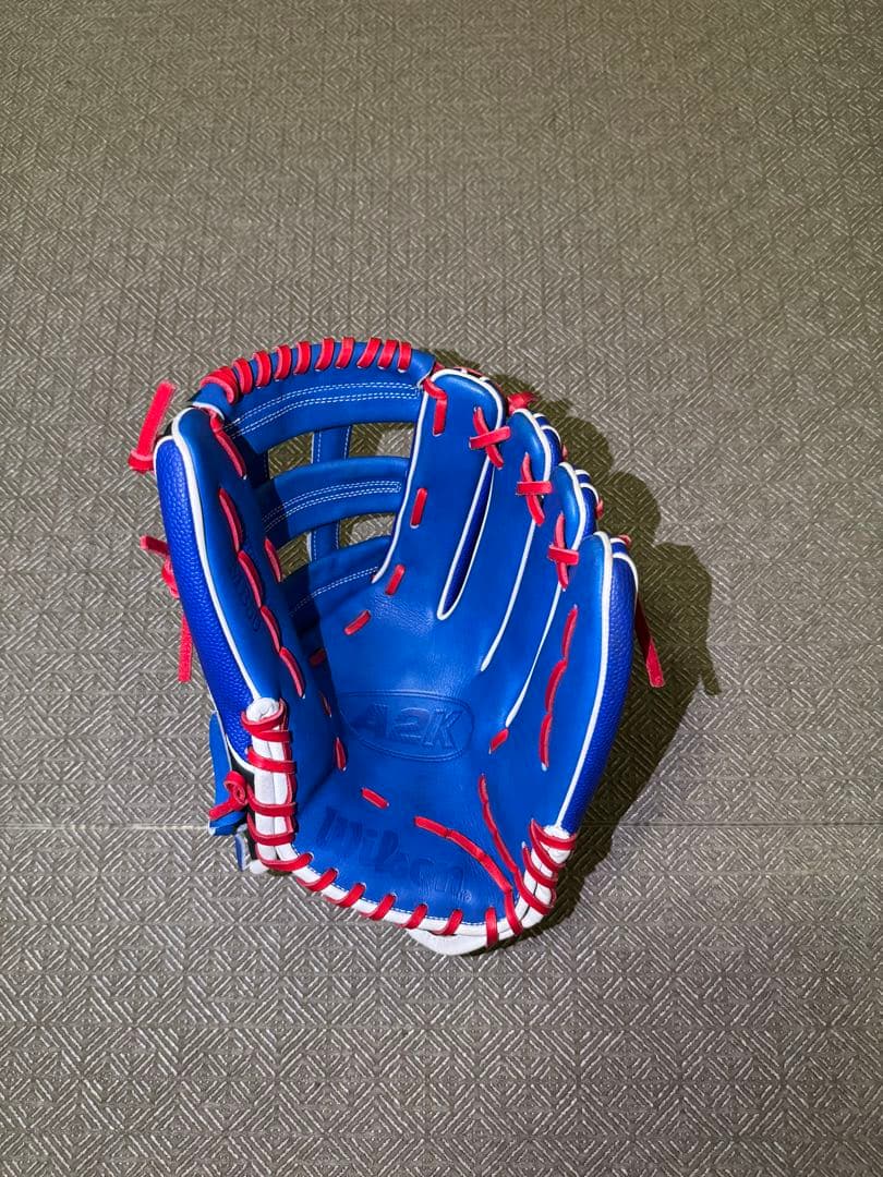 Wilson A2K MB50ムーキーベッツ