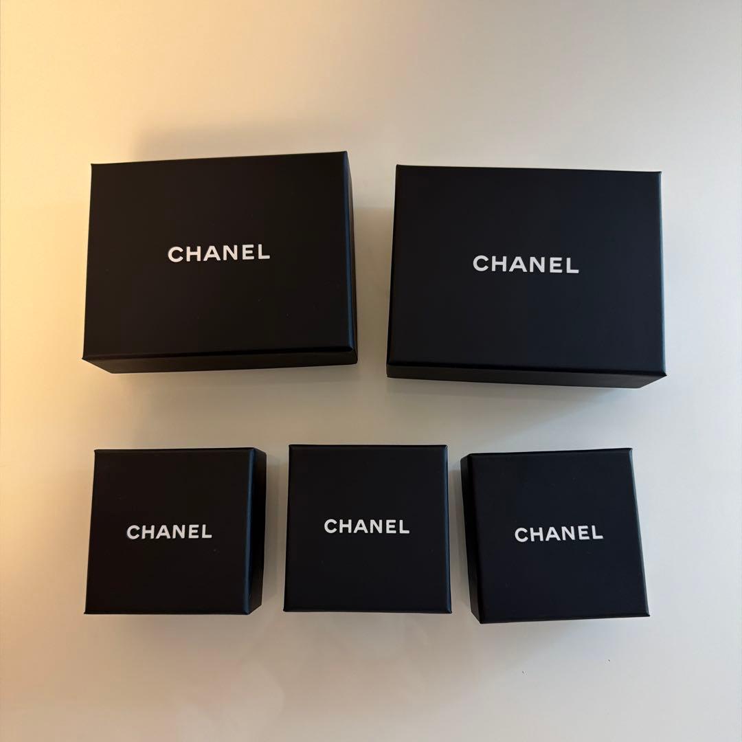 chanel 空箱　ピアス