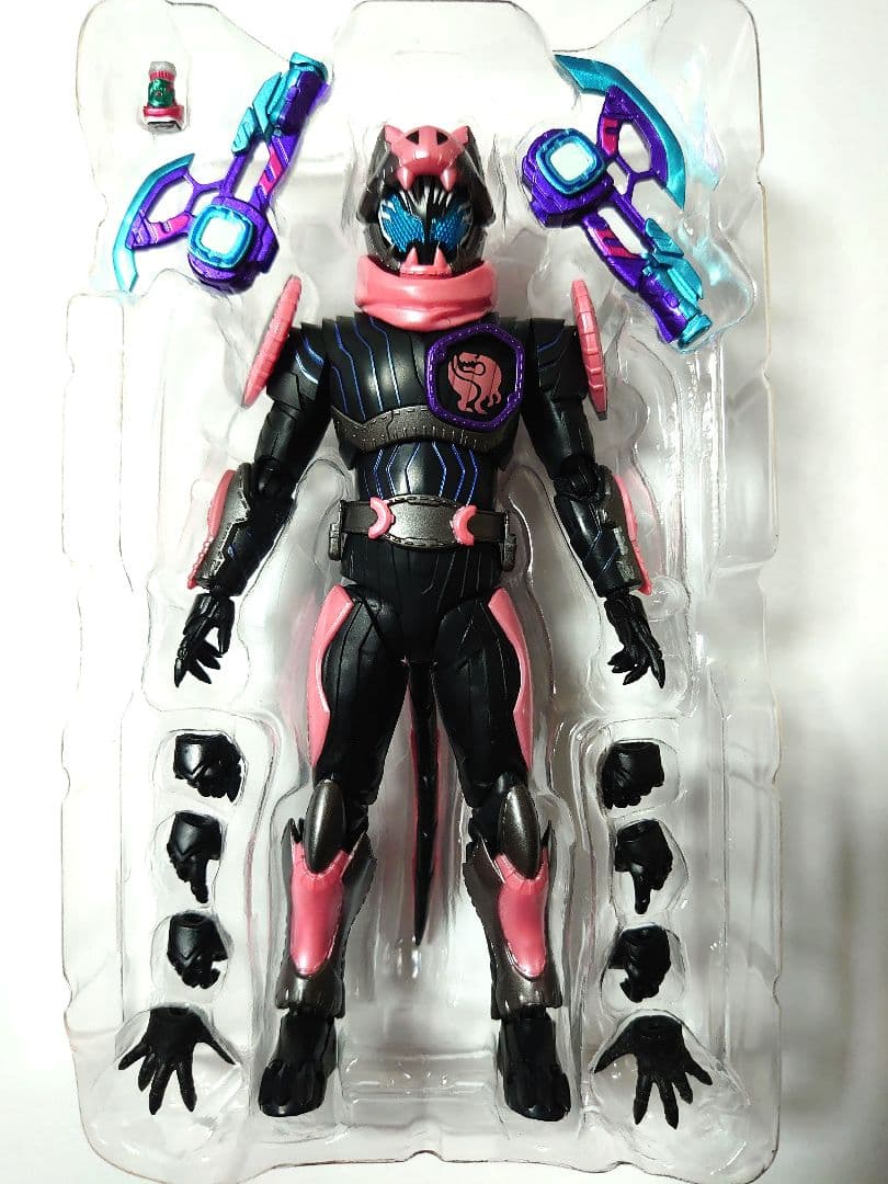 d*9様 S.H.Figuarts 仮面ライダーギーツ&リバイス まとめ売り