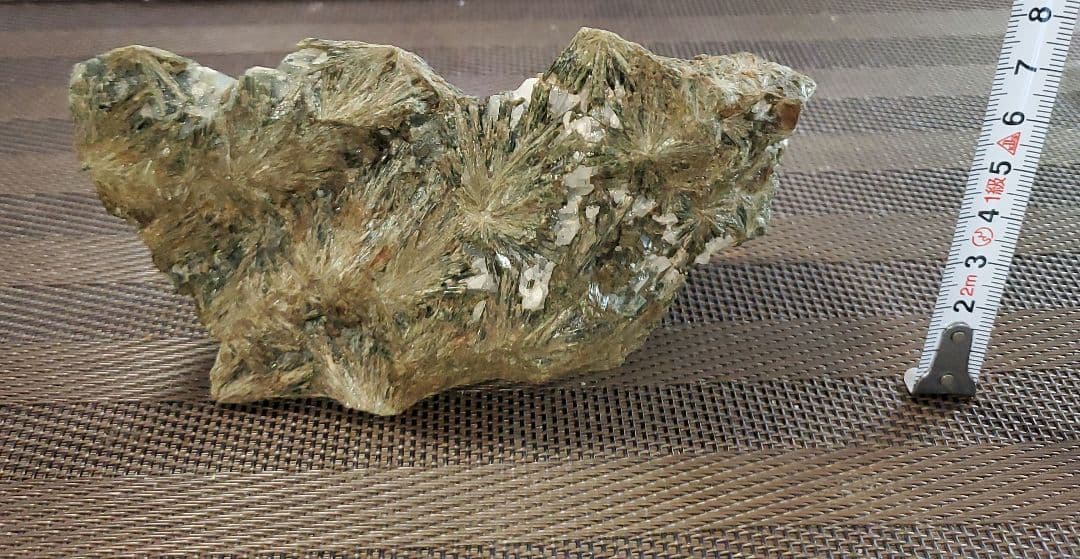 【貴重】灰鉄輝石 菊寿石 岐阜県 山県市 柿野東洞 柿野鉱山 鉱石 原石 国産