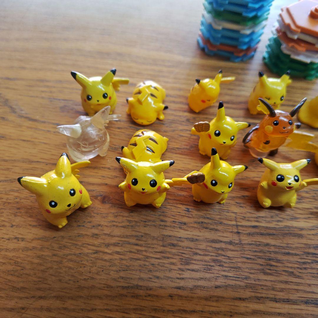 当時品　ガチャポン　ピカチュウ フィギュア 20体セット