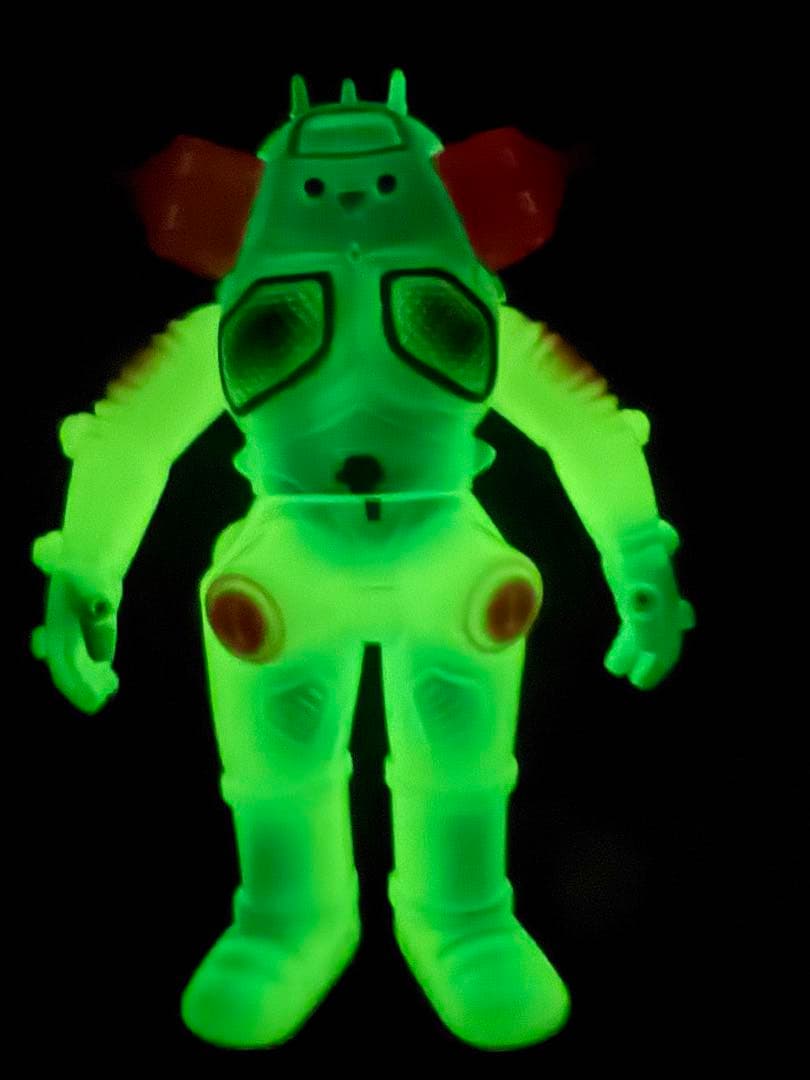 ブルマァク ブルマァクの怪獣シリーズ キングジョー 蓄光ブルー BM665