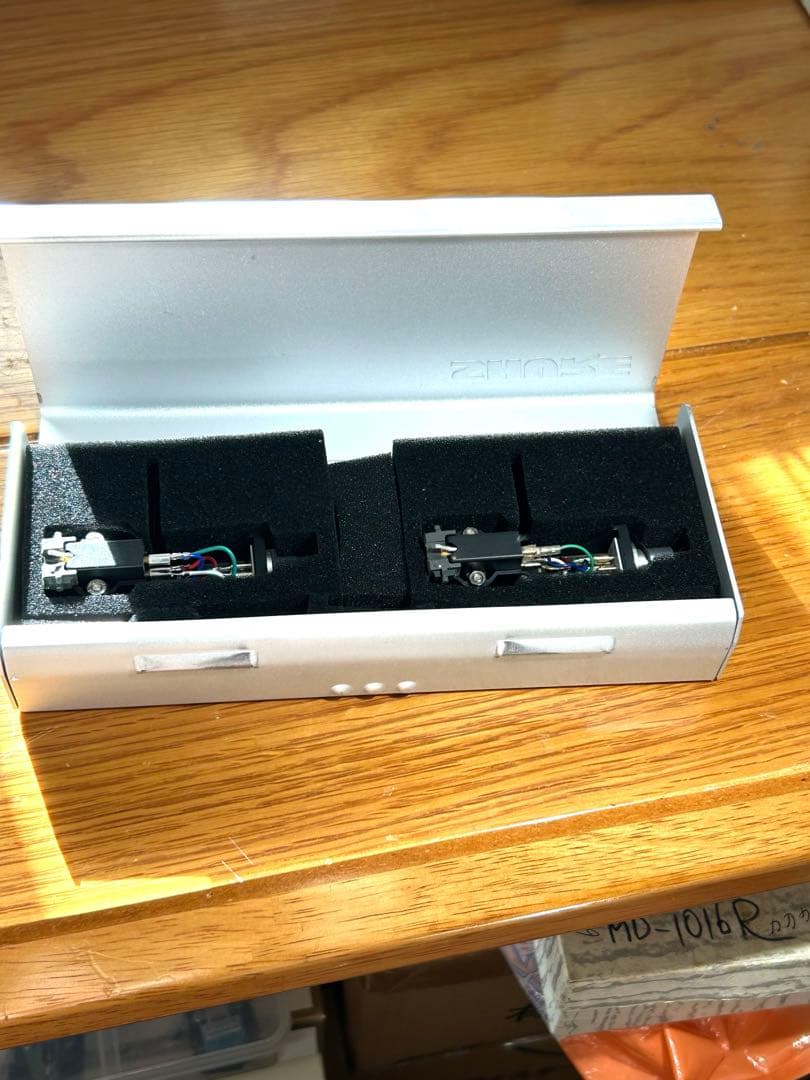シュアーM44Gレコードカートリッジ二本セット、アルミケース、テクニクスシェル
