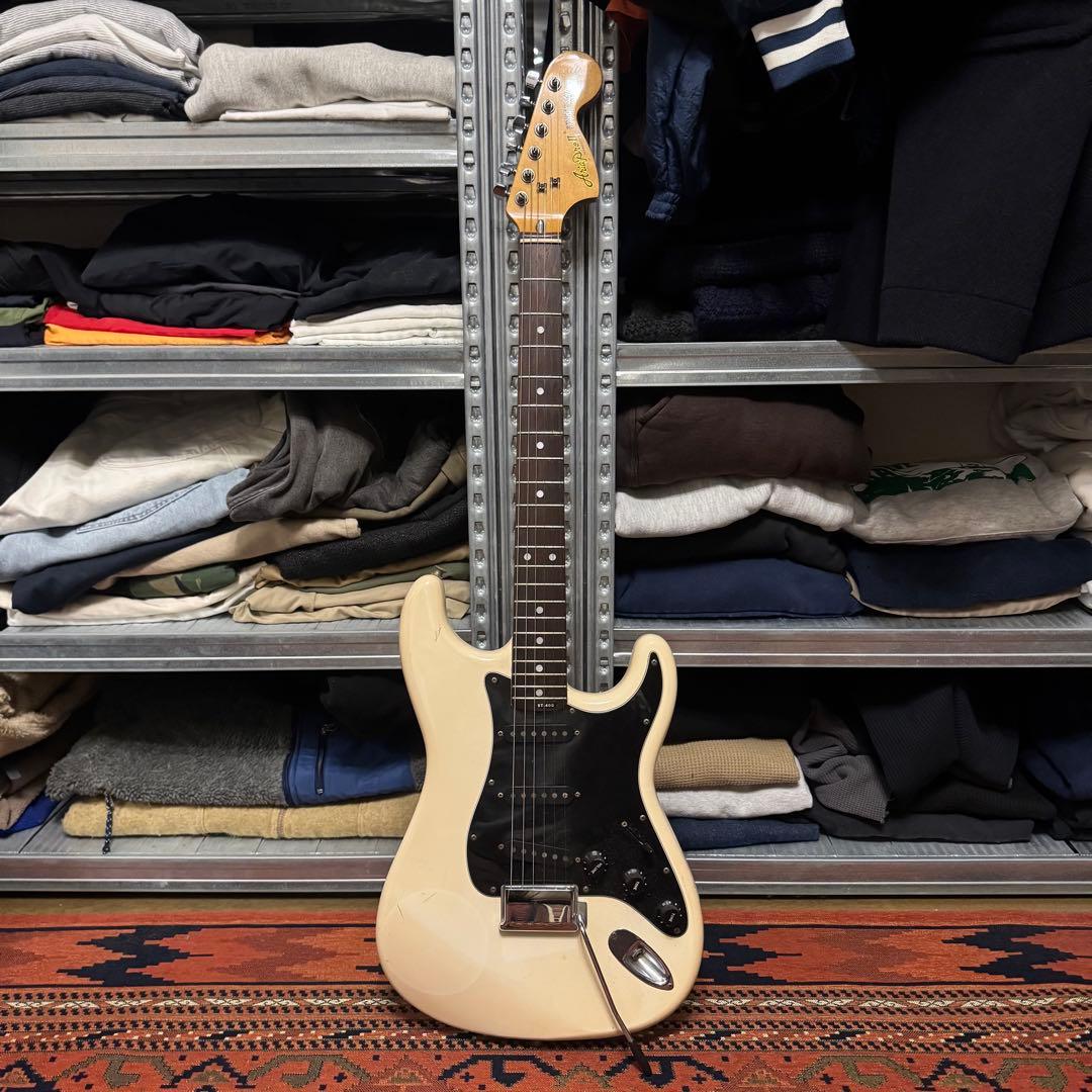 ギター ARIAPROII STRIKIN' SOUND ST-400