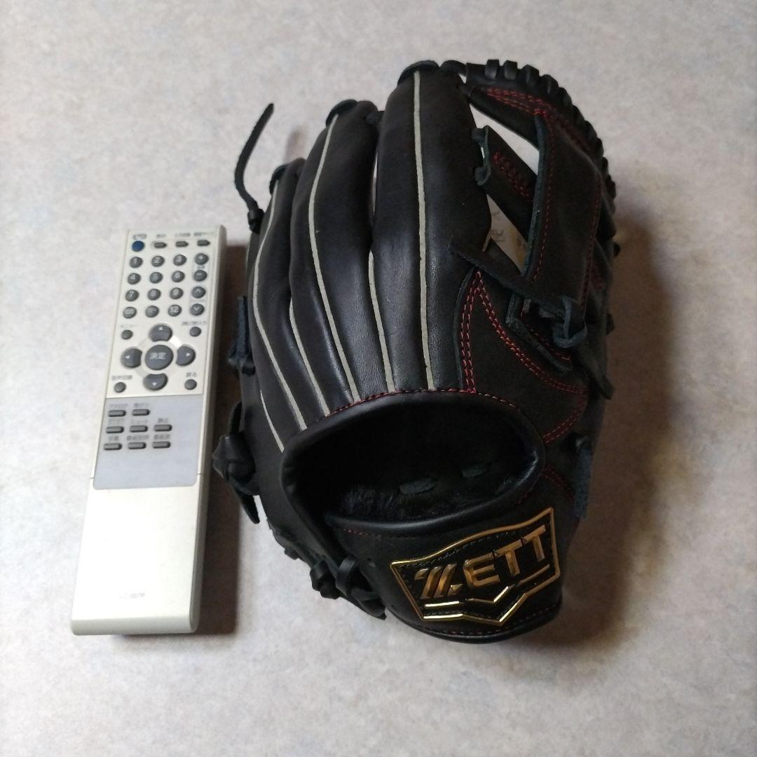 サイズS【2023年製】少年用　軟式用グローブ　ゼット　ブラック　柔らか