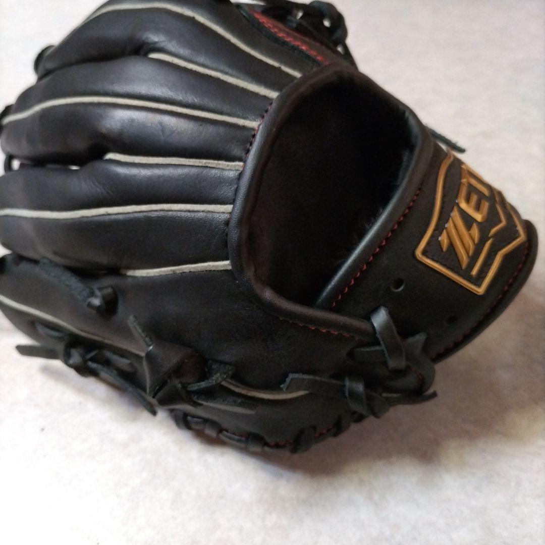 サイズS【2023年製】少年用　軟式用グローブ　ゼット　ブラック　柔らか