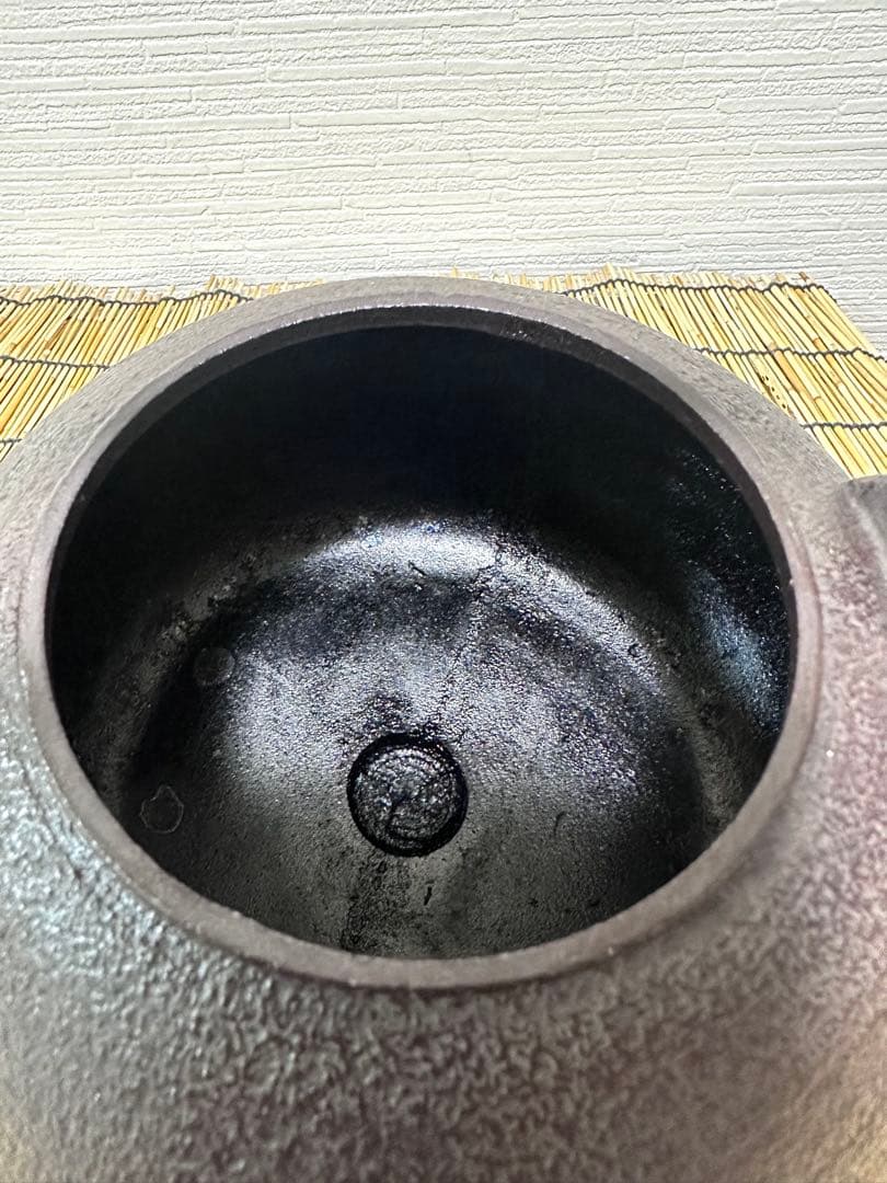 未使用、保管品　南部長文堂　長谷川 光昭造　駒形糸目　南部鉄瓶　南部鉄器　鉄瓶