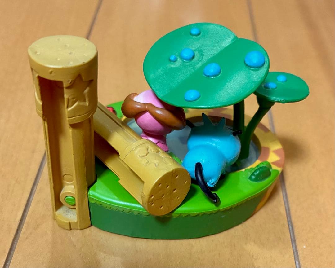 旧 クラシック リヴリーアイランド　フィギュア & シャーペン & ボールペン