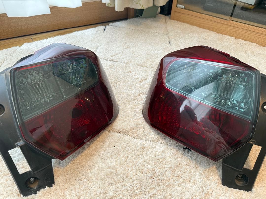 スバルxv/インプレッサスポーツ　GP7 usテールライト