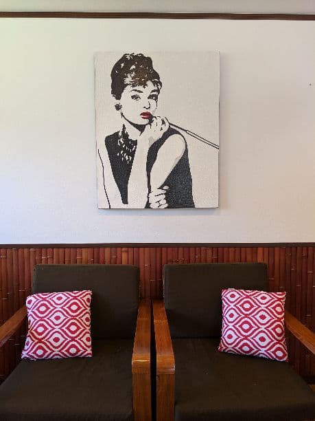 バリ島　絵画　女性像