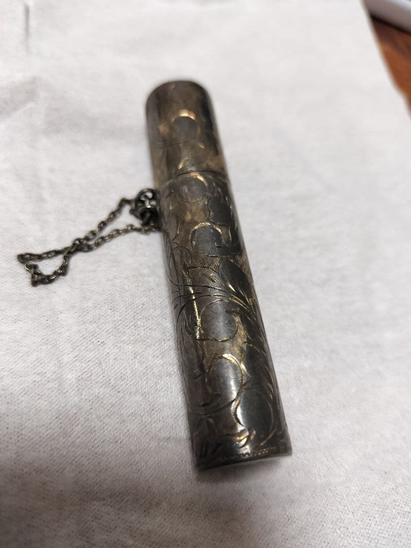仁丹ケース 　小物入れ　銀製 アンティーク ヴィンテージ　925　工芸品