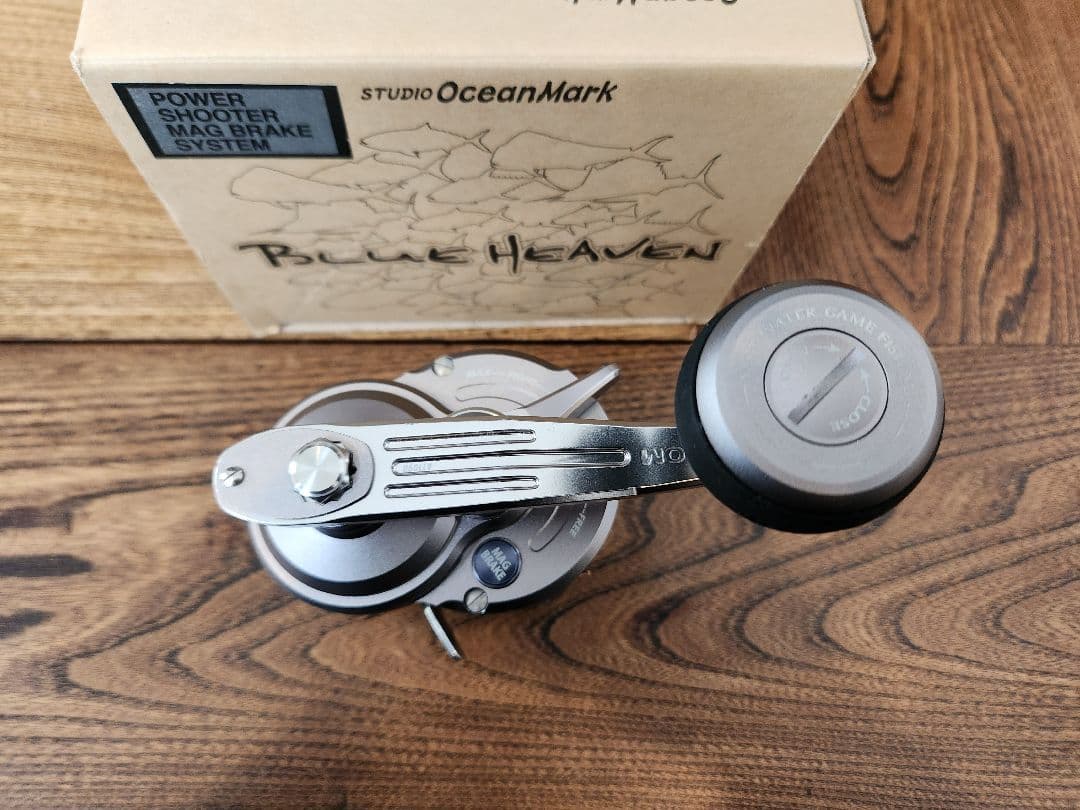 リール BLUE HEAVEN L50Hi/L MAGBRAKE-S/(Gr)