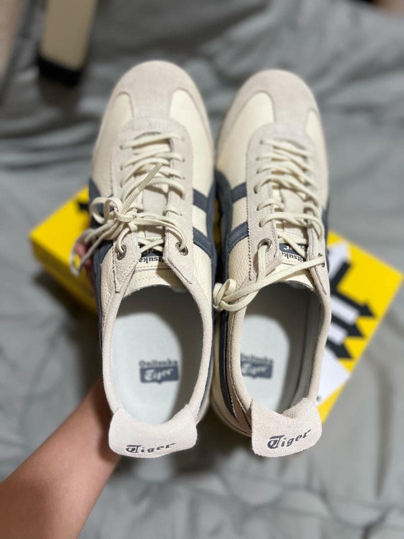 Onitsuka Tiger Mexico 66 アイボリー スニーカー