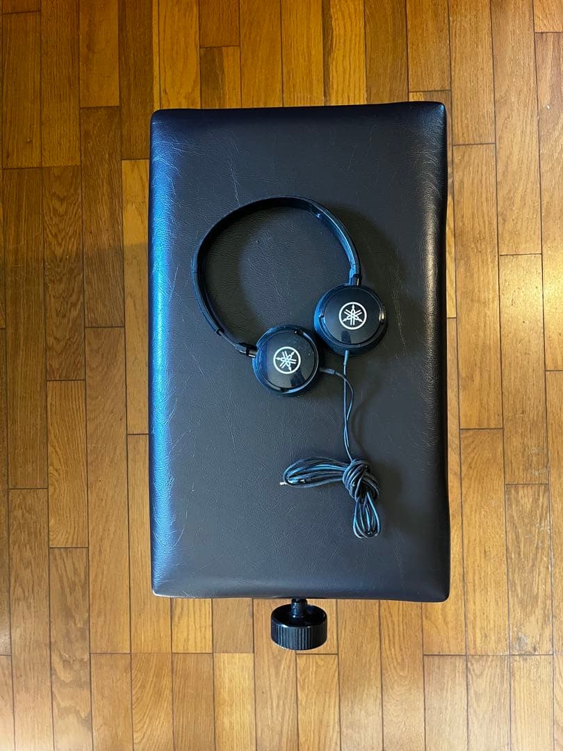 YAMAHA Clavinova　CLP-675R ヘッドホン付き