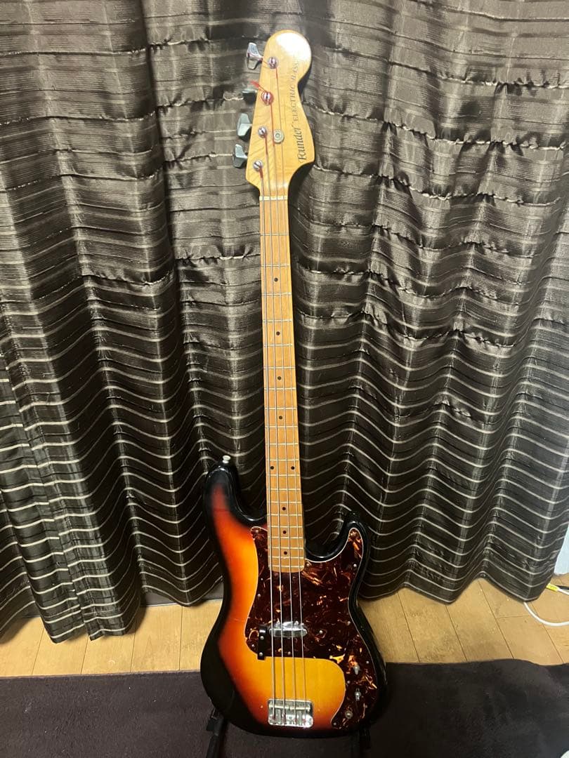 fenderいやfounder Japan vintage ベース　プレベ