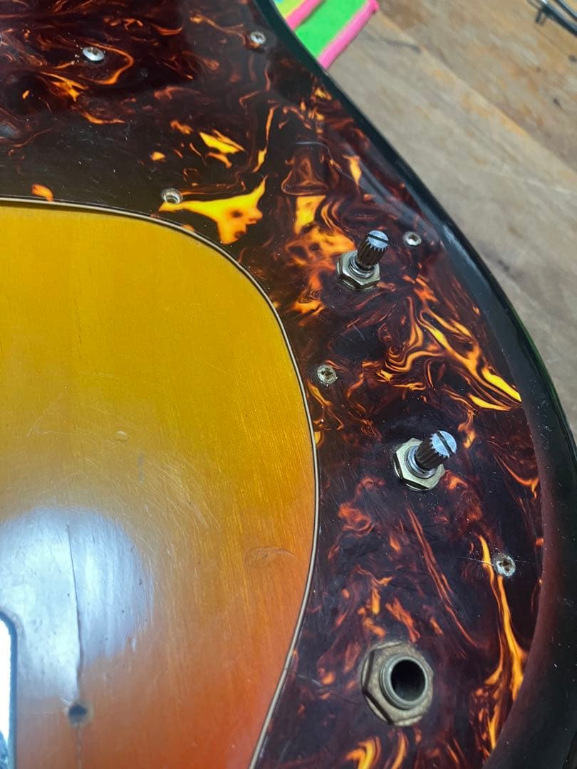 fenderいやfounder Japan vintage ベース　プレベ