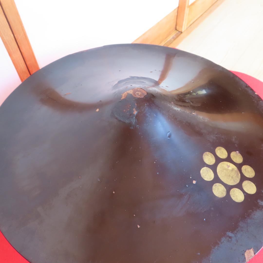 ほぼ無補修のオリジナル状態の陣笠（平陣笠・木製）