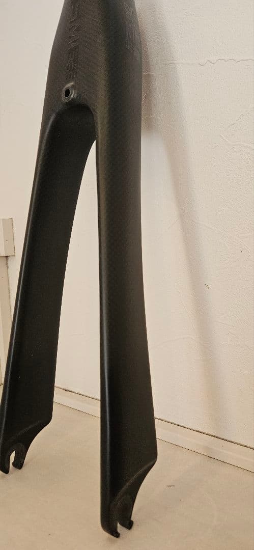 Kitt design SMI 368 カーボンフロントフォーク tern