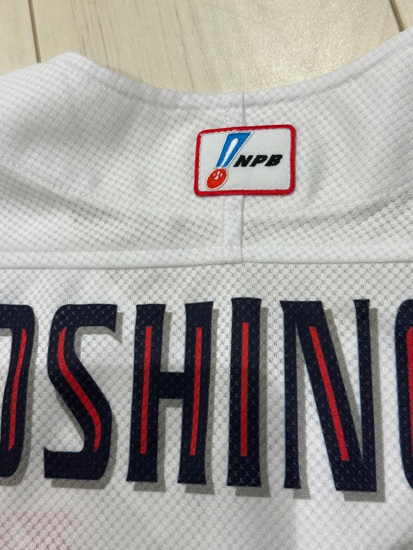 スワローズ 佐藤由規選手 プロモデル前後直筆サイン入りユニフォーム